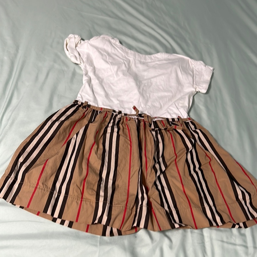 Burberry | 2Y